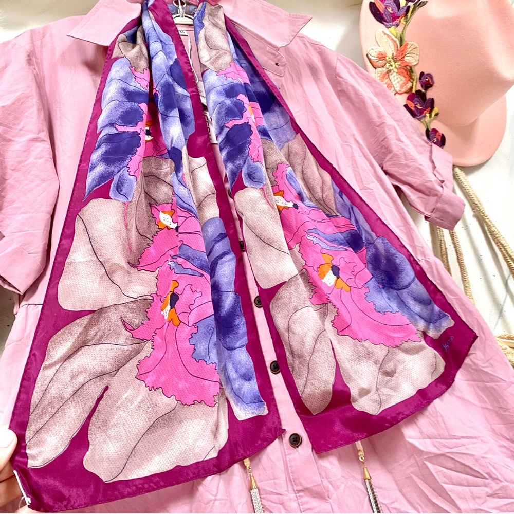 Stunning floral SILK boho scarf/wrap w shabby chic resort vacay vibe